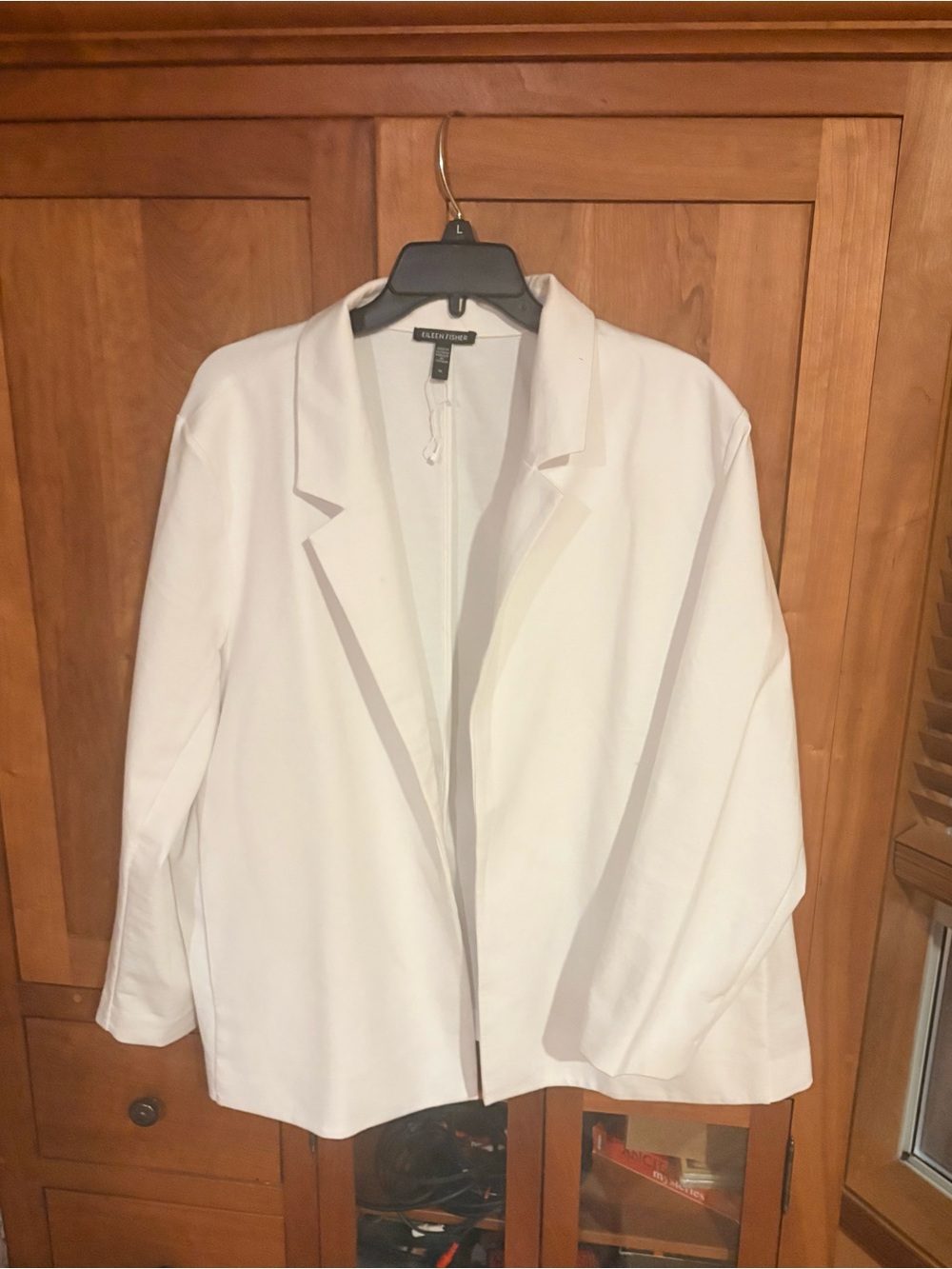 Eileen Fisher White Open-Front Blazer Jacket with Hidddn Side Pockets.  NWOT.